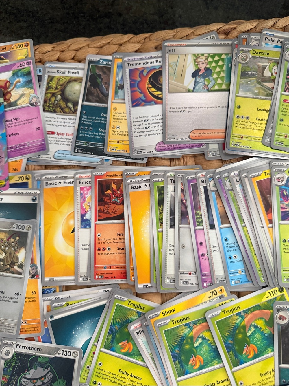 100 plus POKEMON Trading Card Lot - Assorted  Cards EX, Trainer, Energy BUNDLE - Picture 3 of 7